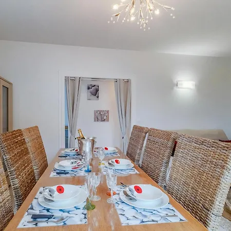 Holiday home Beautiful In With Wifi